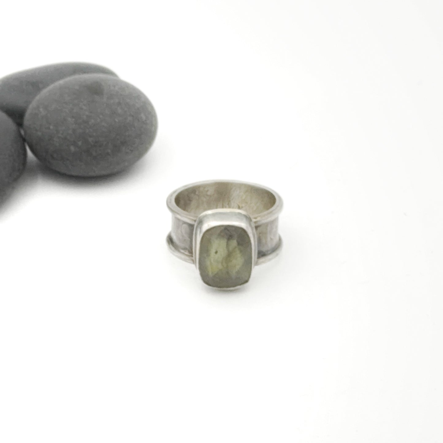 Arkadie Labradorite Ring Size 9