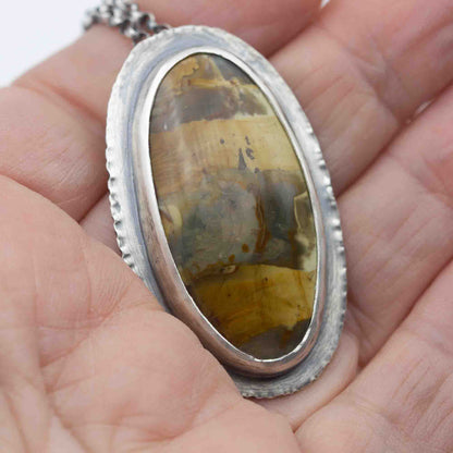 Winn Morrisonite Pendant Necklace